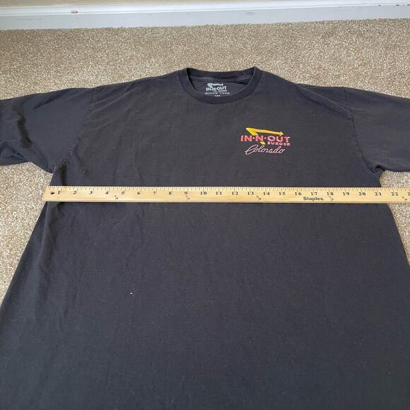 In & Out T-shirt black Colorado graphic printed mountains SZ XL Men's - Picture 6 of 7